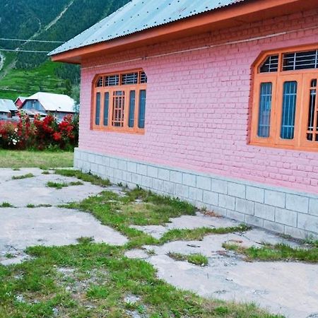 Gurez Retreat Hotel Kanzalwan Bagian luar foto